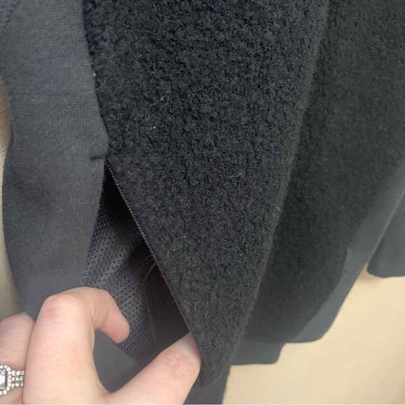 Lululemon Stand Out Sherpa Jacket in Black Size 2 W4AKOS - Picture 8 of 16
